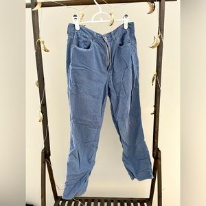 American Eagle straight cut corduroy blue jeans 💙🦅